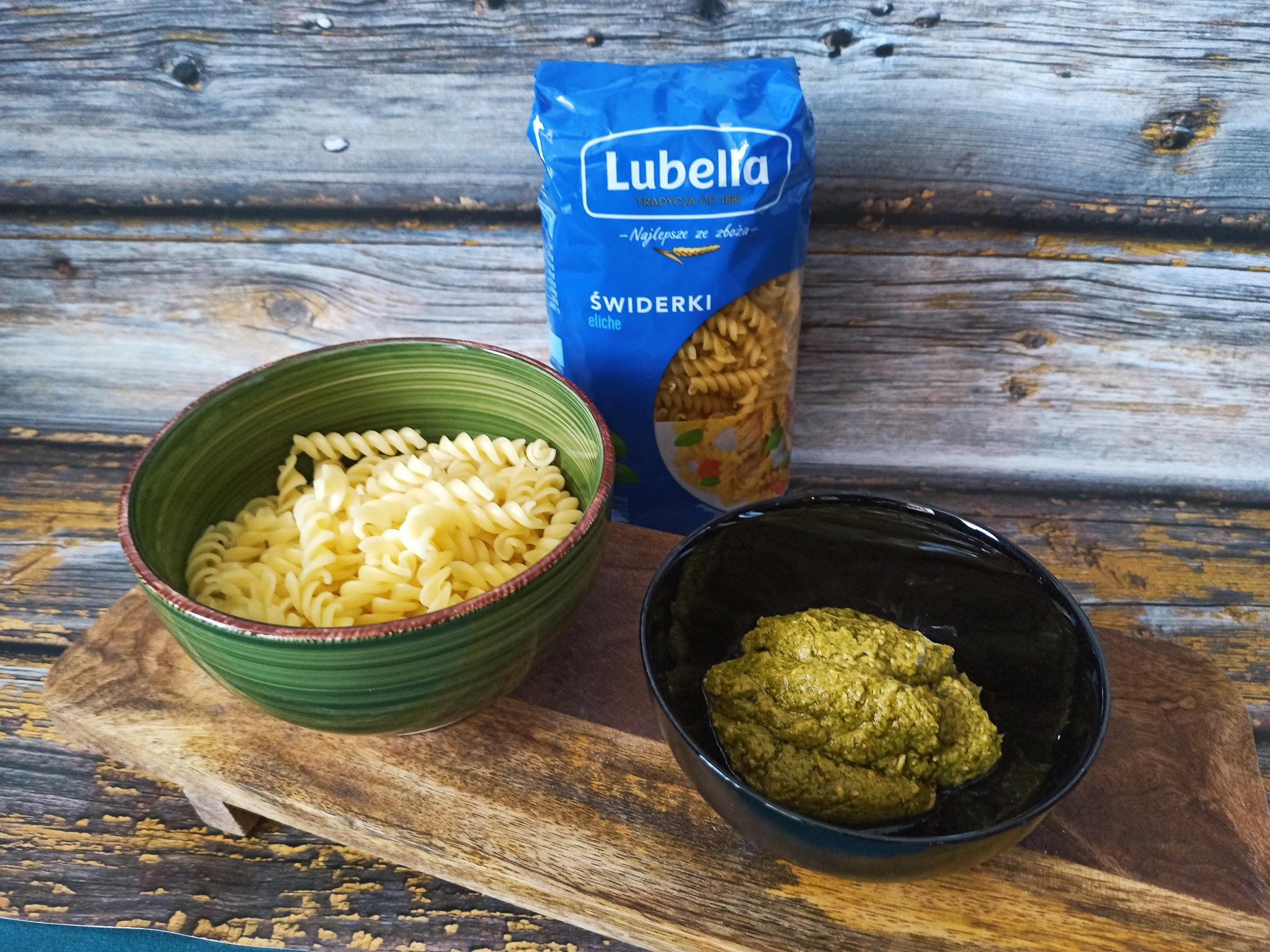 Pesto z liści chrzanu