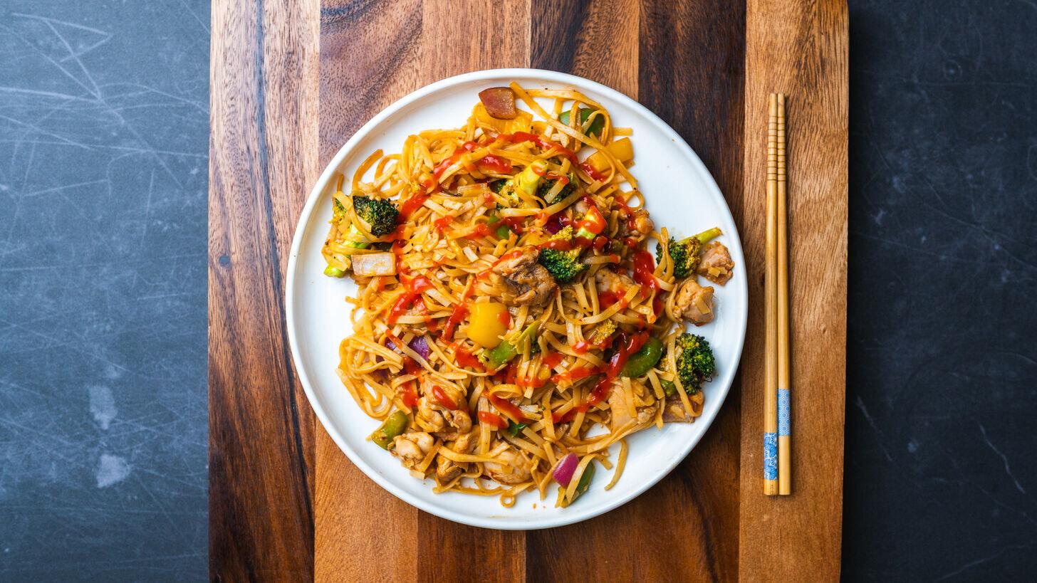 Makaron po chińsku z airfryera