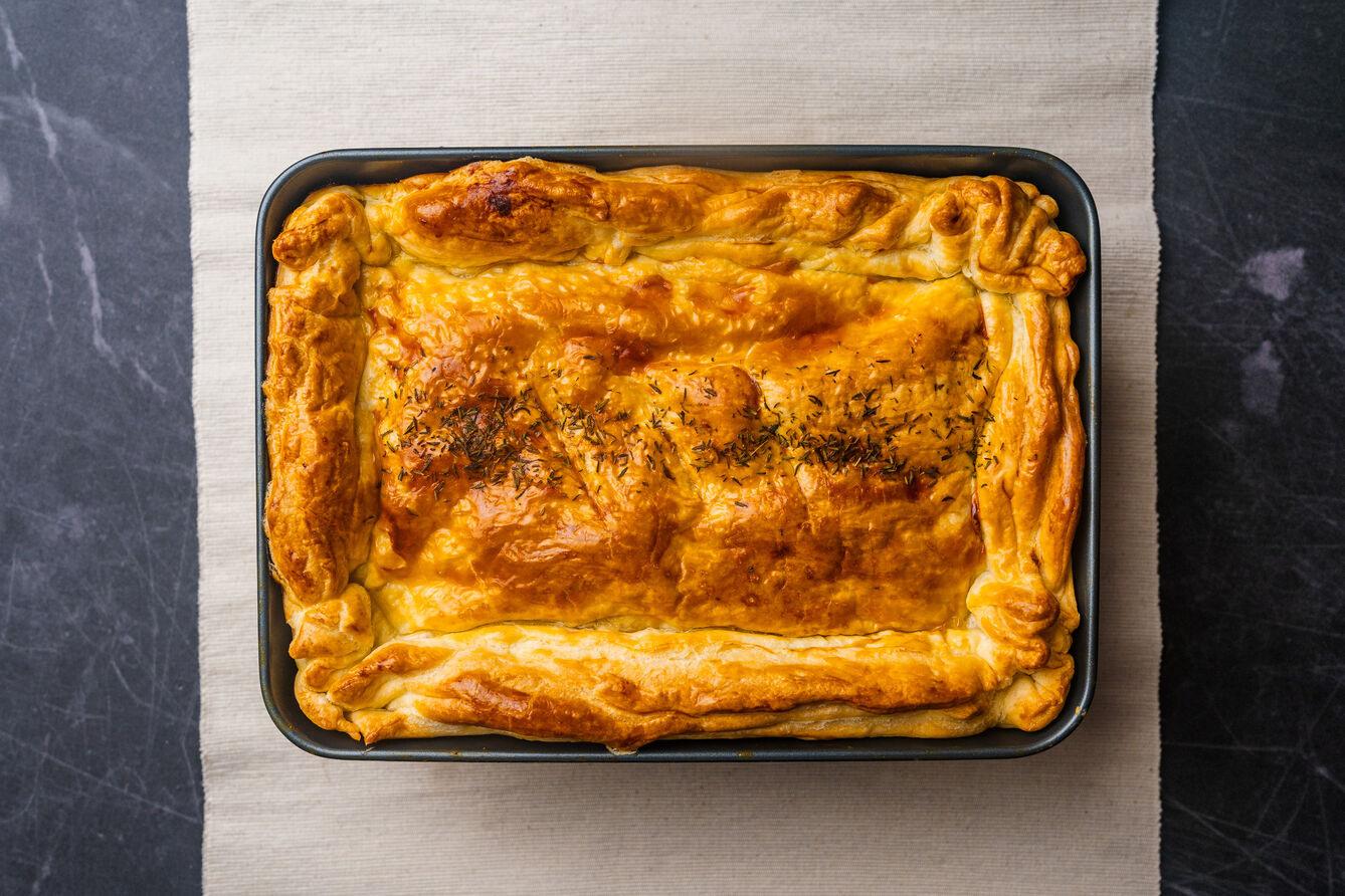Chicken Pot Pie – kurczak zapiekany pod ciastem francuskim