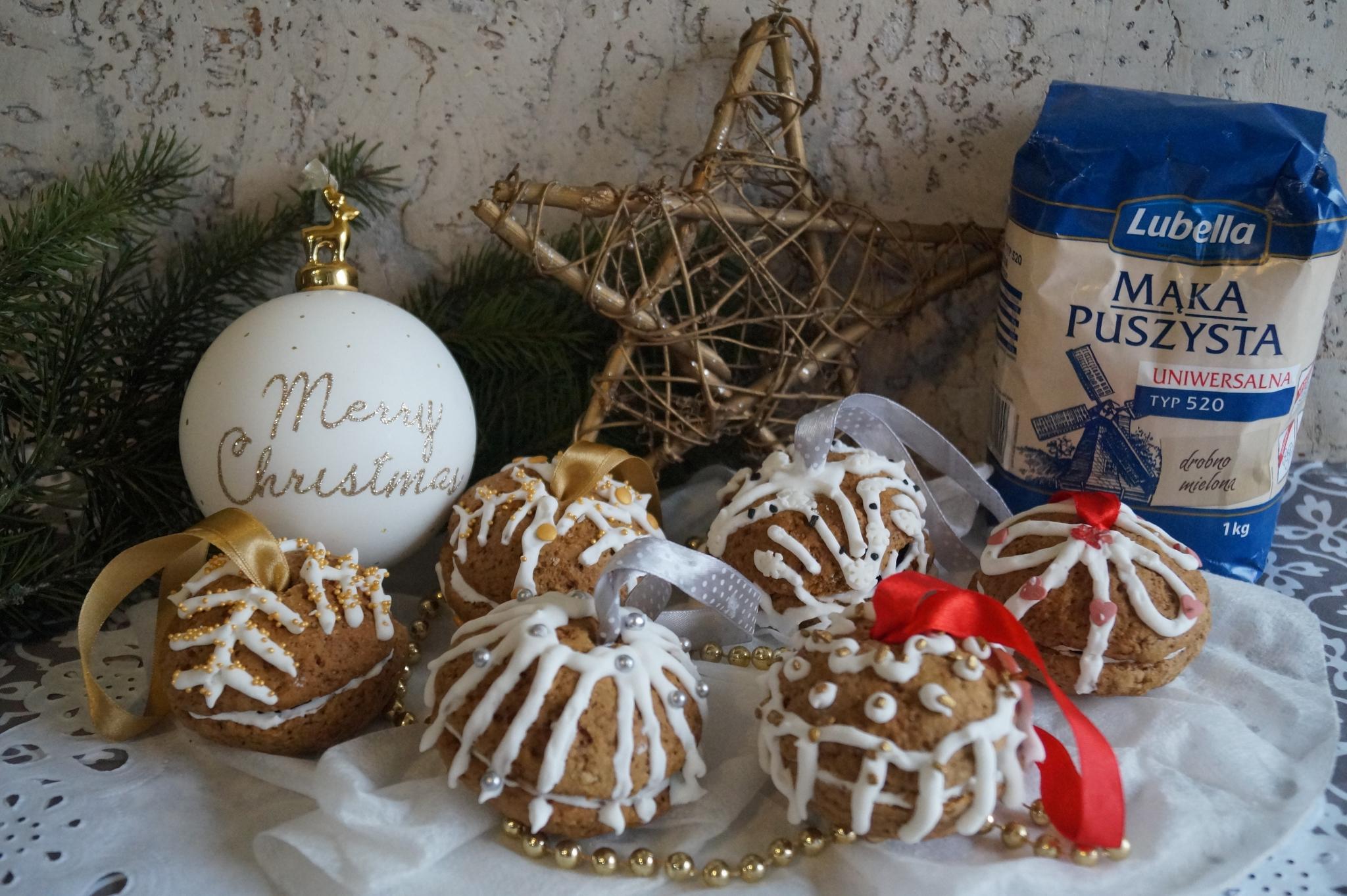 Piernikowe bombki na choinkę