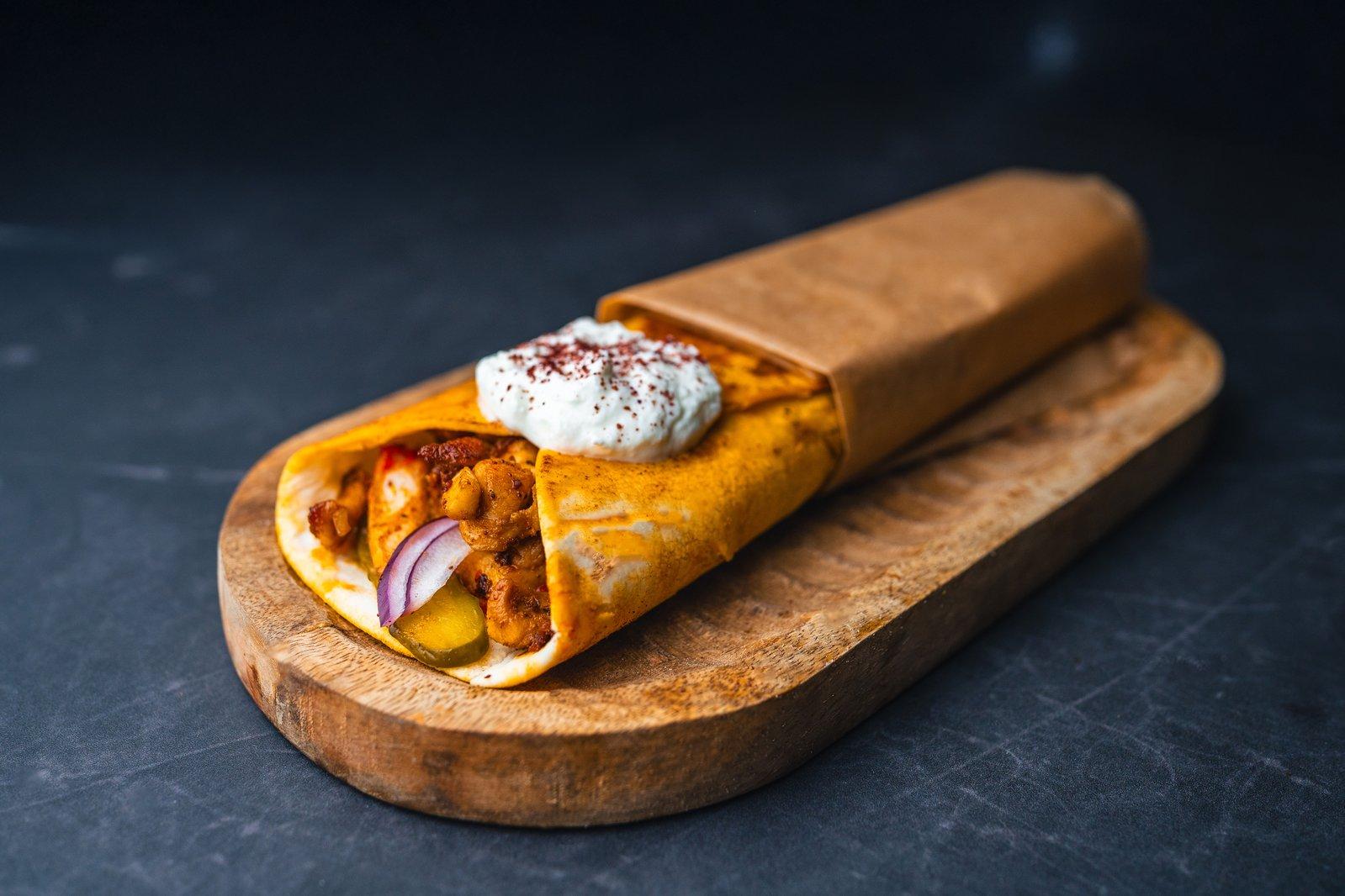Chrupiąca shawarma z kurczakiem