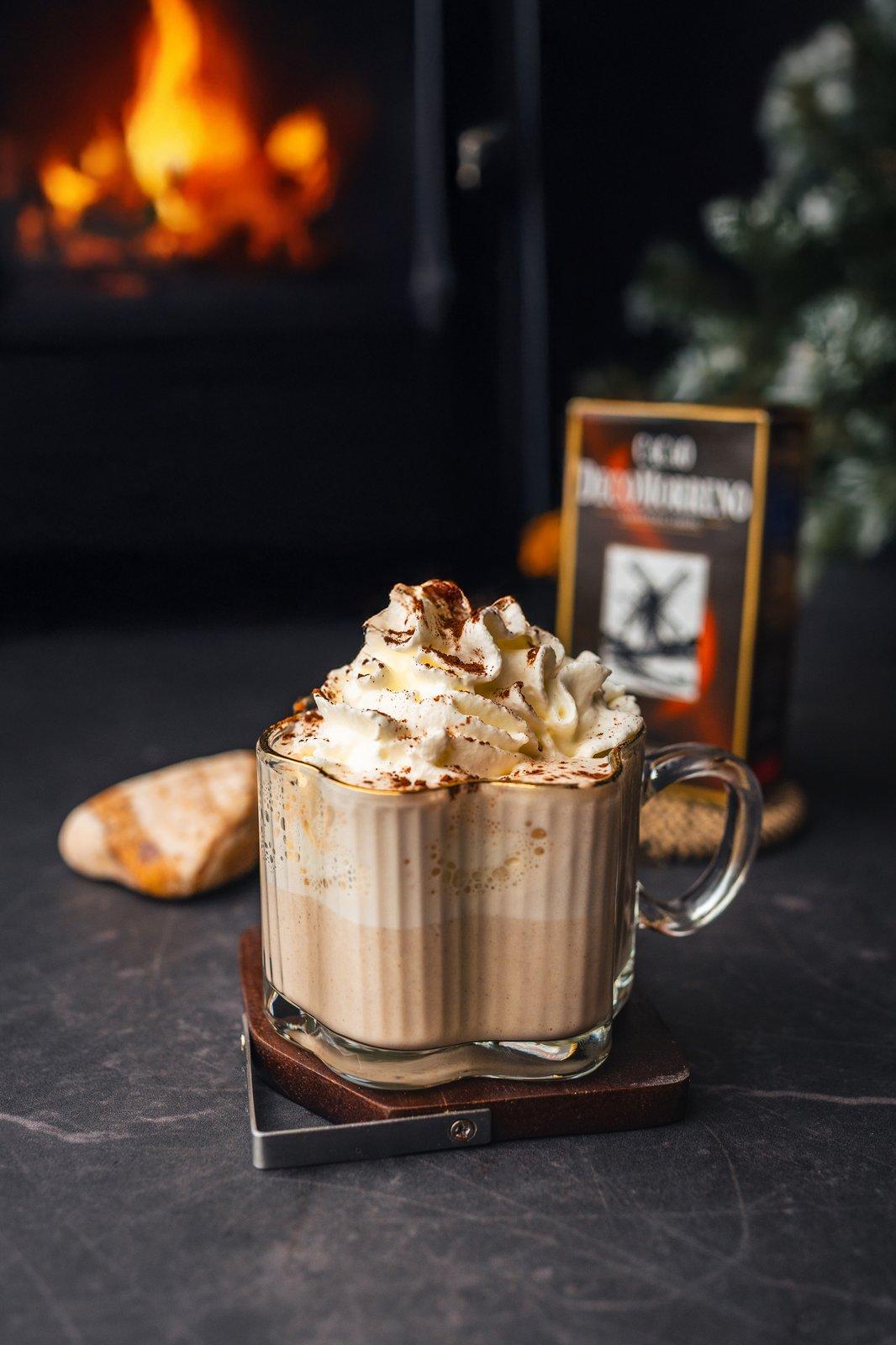 Kremowy eggnog z orzechami nerkowca