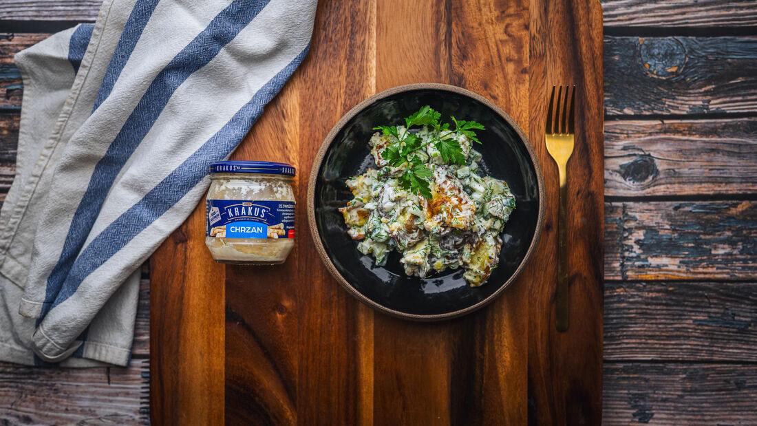 Sałatka z pieczonych ziemniaków z chrzanem