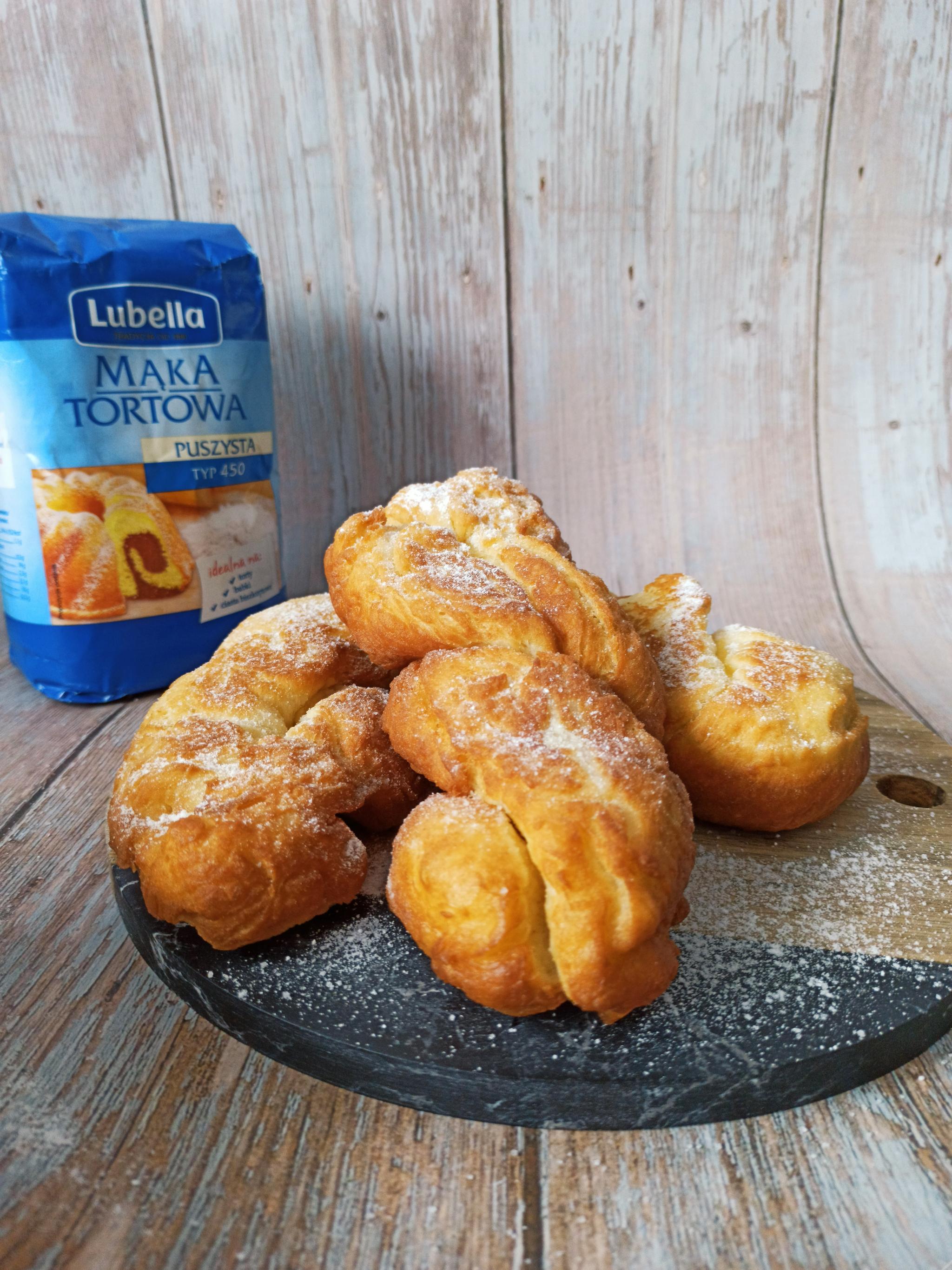 Zakręcone koreańskie pączki