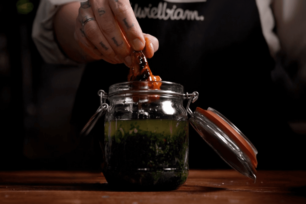 Smoked chimichurri z żurawiną
