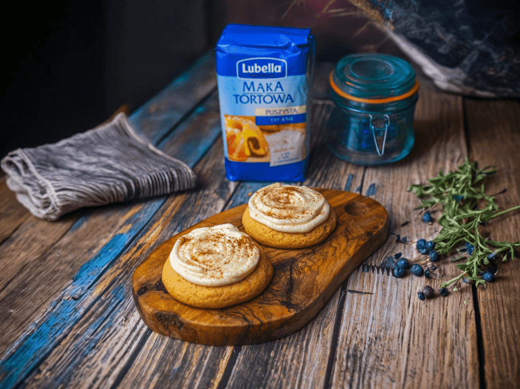 Crumble cookies z kremem śmietankowym