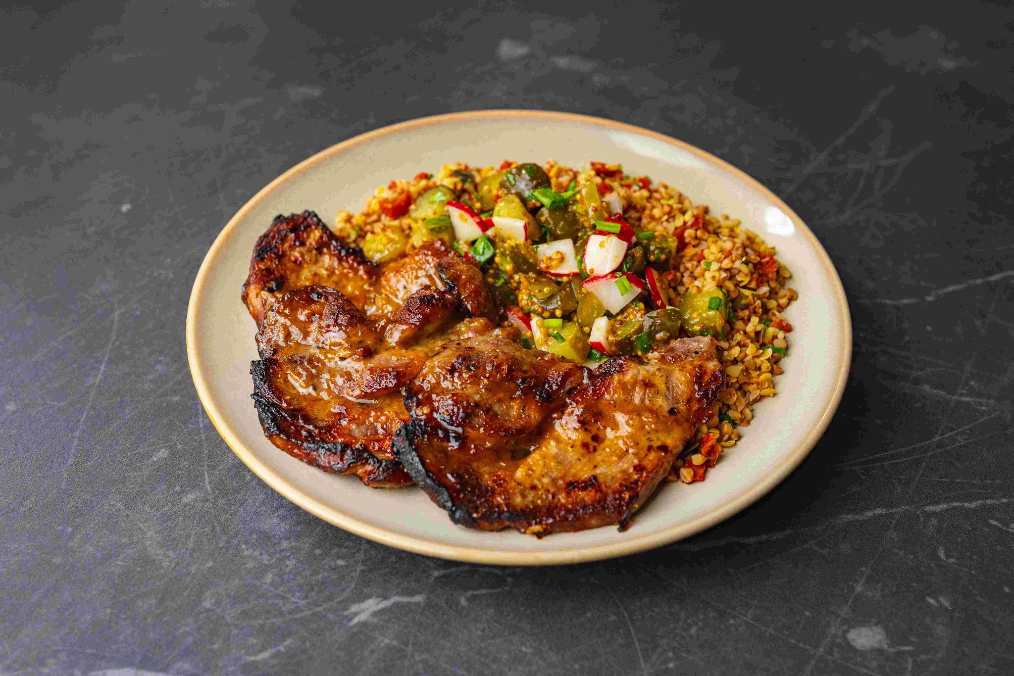 Soczysta karkówka z airfryera w marynacie musztardowo-miodowej